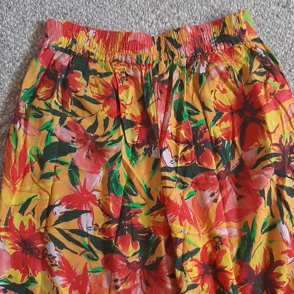 New Wide Leg Crop Capris Pant - Picture 8 of 9